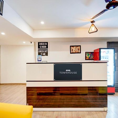 Townhouse Delight Inn Gurgaon Ngoại thất bức ảnh